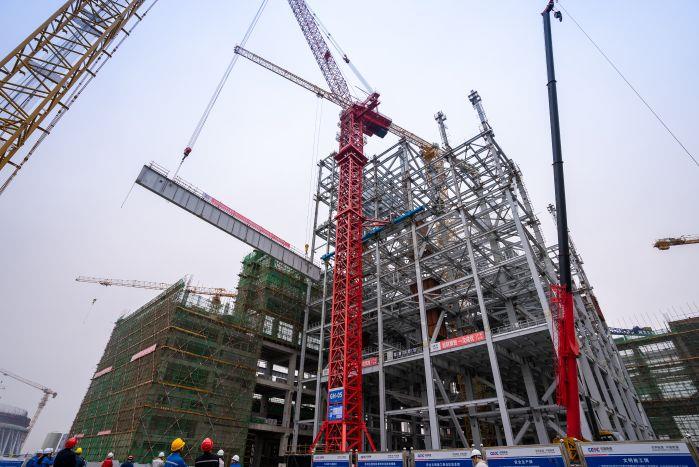 起吊!(攝影:陸世軒) 起吊!(攝影:陸世軒)